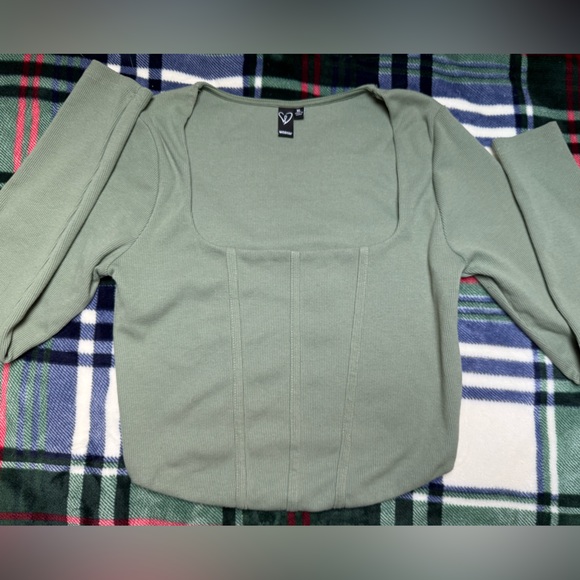 Windsor Tops - Windsor Sage Ribbed Top
